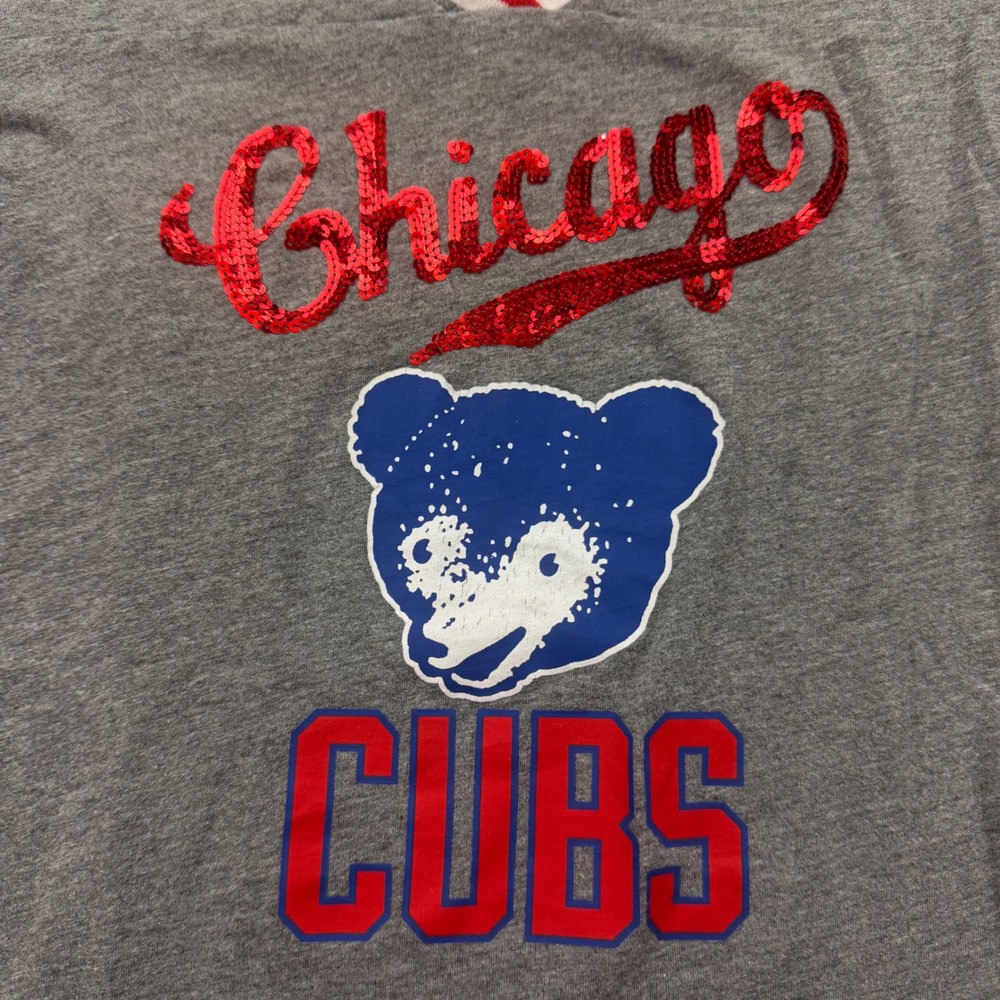 PINK Victoria's Secret T-Shirt Women Small Gray Chicago Cubs MLB Sequin Graphic - Picture 3 of 8